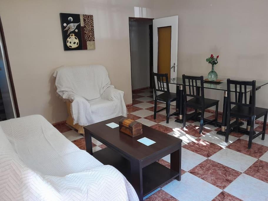Apartamento Disfruta De Un Barrio Tranquilo Alcalá de Guadaira Exterior foto