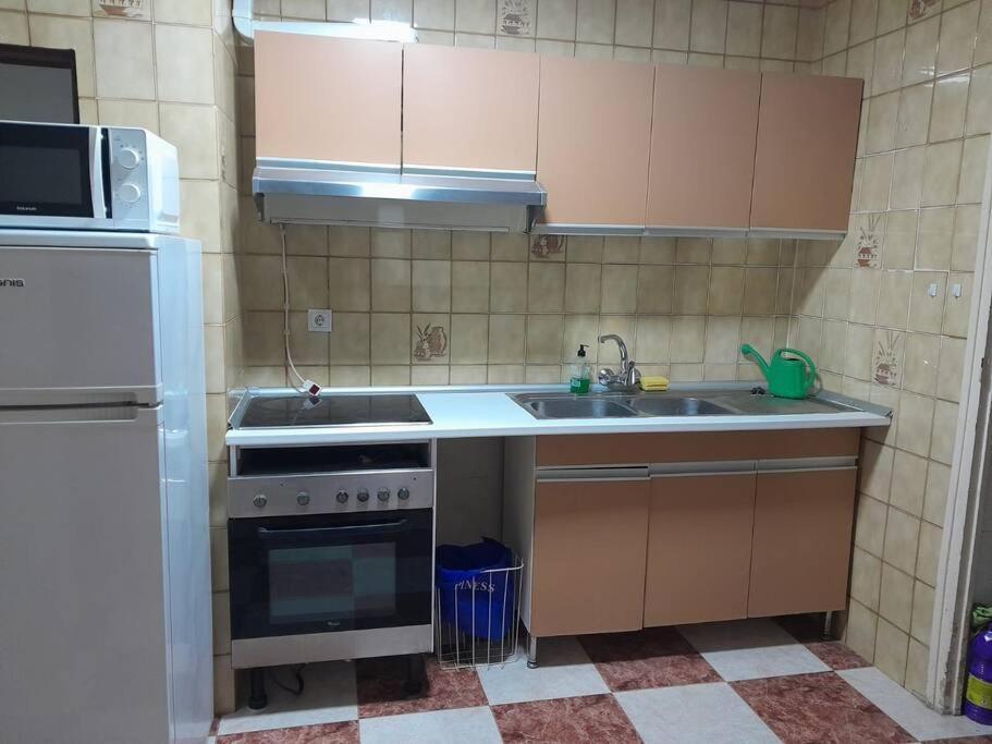 Apartamento Disfruta De Un Barrio Tranquilo Alcalá de Guadaira Exterior foto