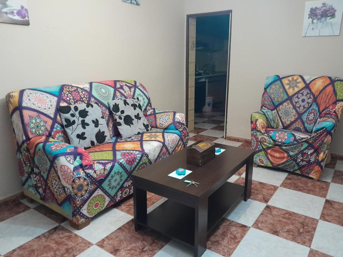 Apartamento Disfruta De Un Barrio Tranquilo Alcalá de Guadaira Exterior foto